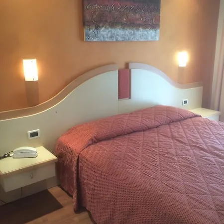 Hotell La Rondine Sirmione