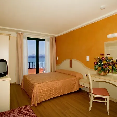 Hotell La Rondine Sirmione