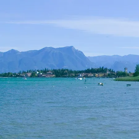 La Rondine Hotell 3*