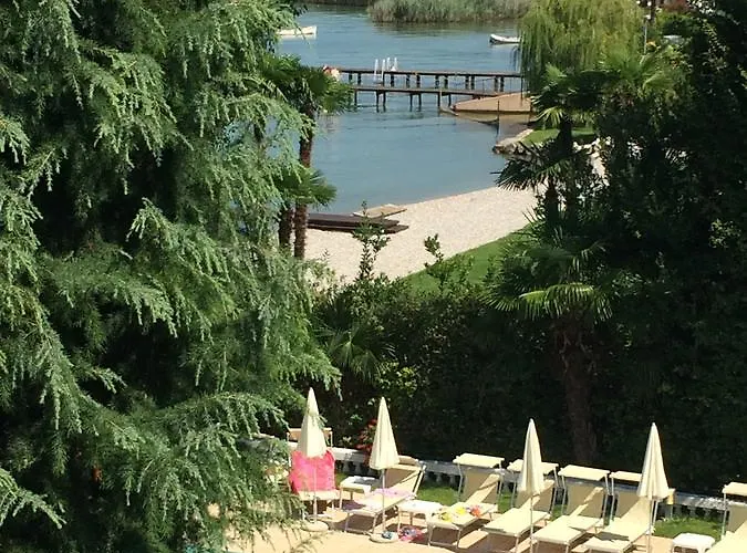 La Rondine 3* Сирмионе