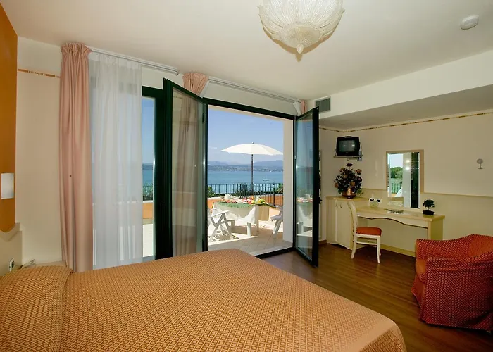 La Rondine 3*